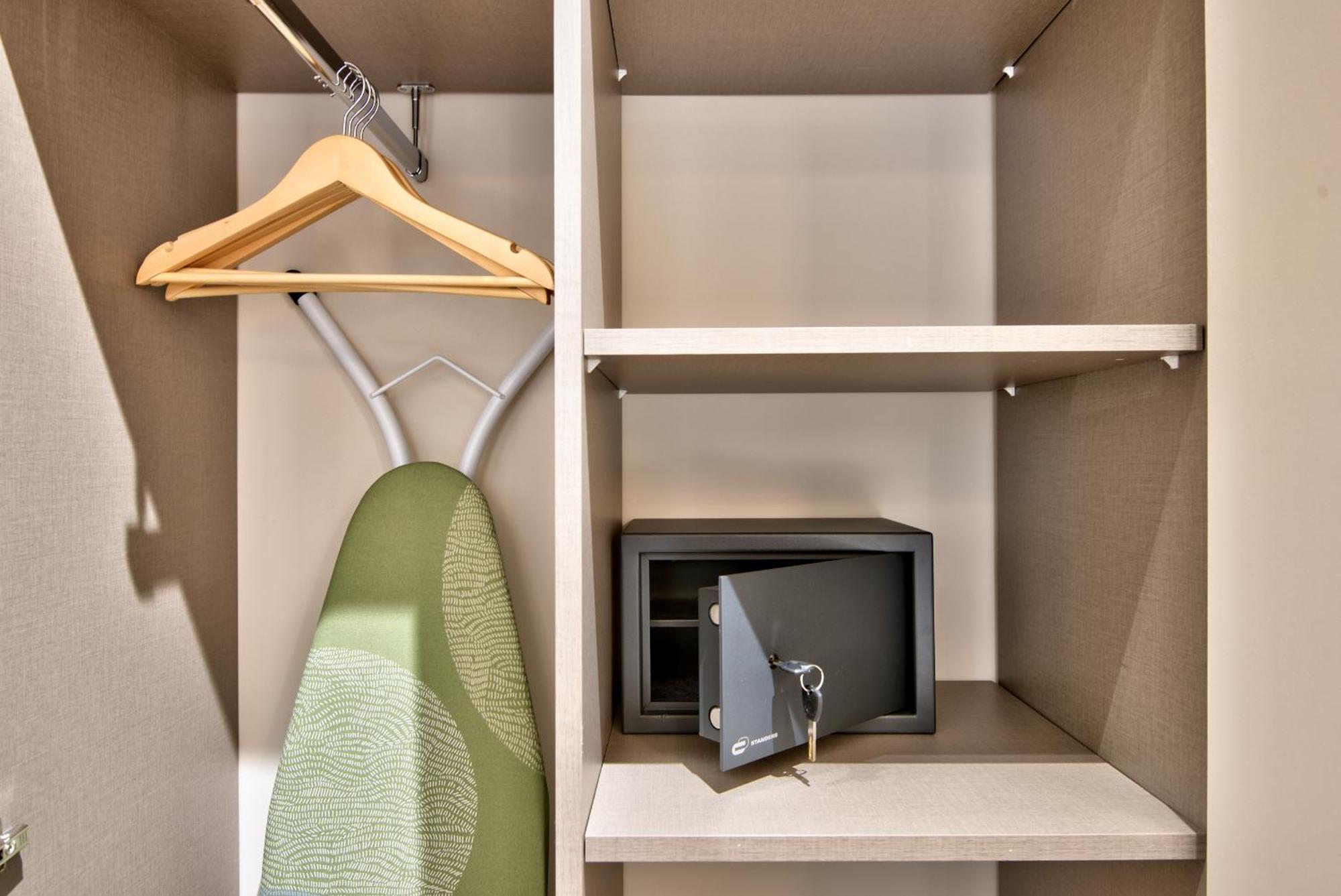 9 Alberti Centre Aparthotel Nizza