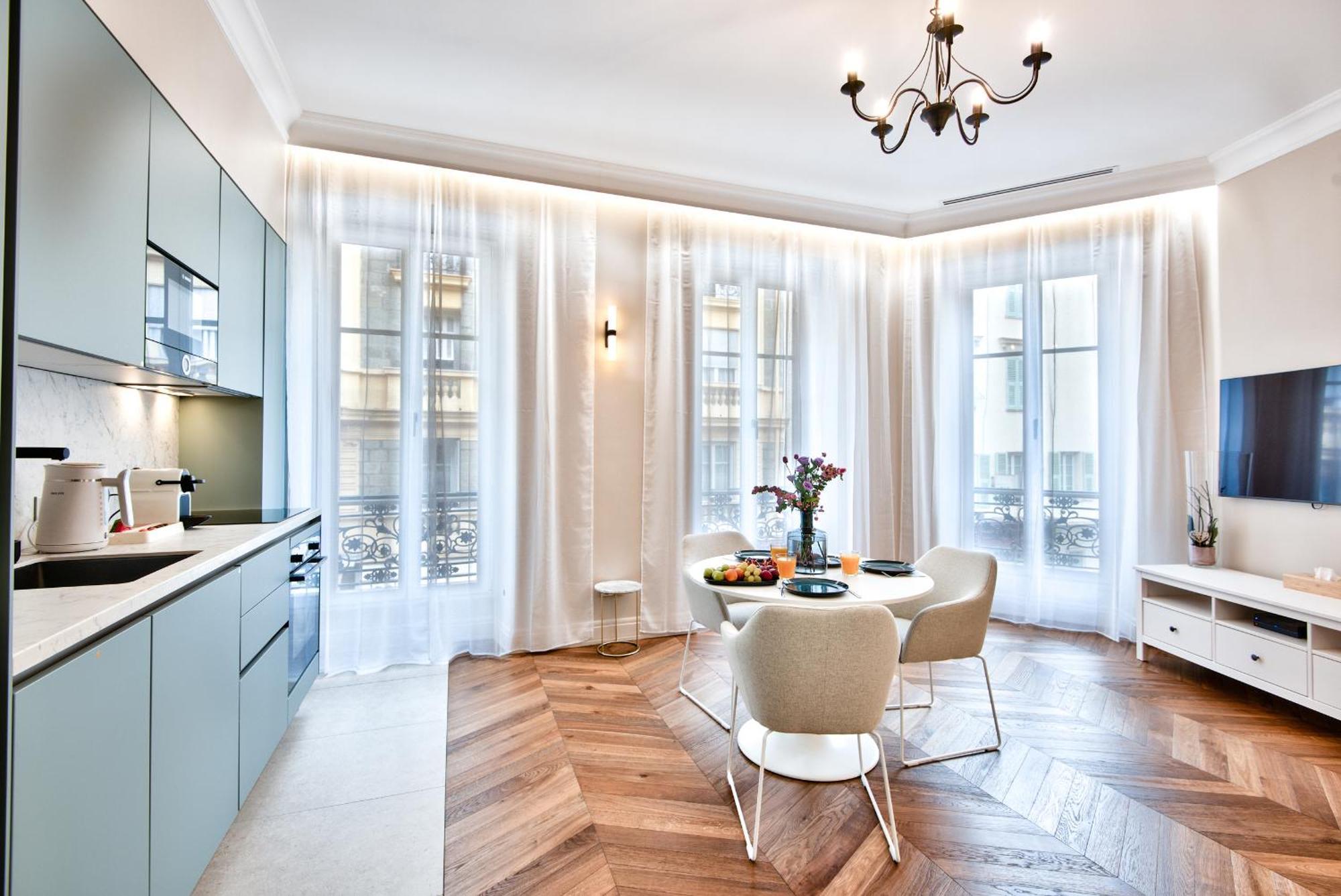 9 Alberti Centre Nizza