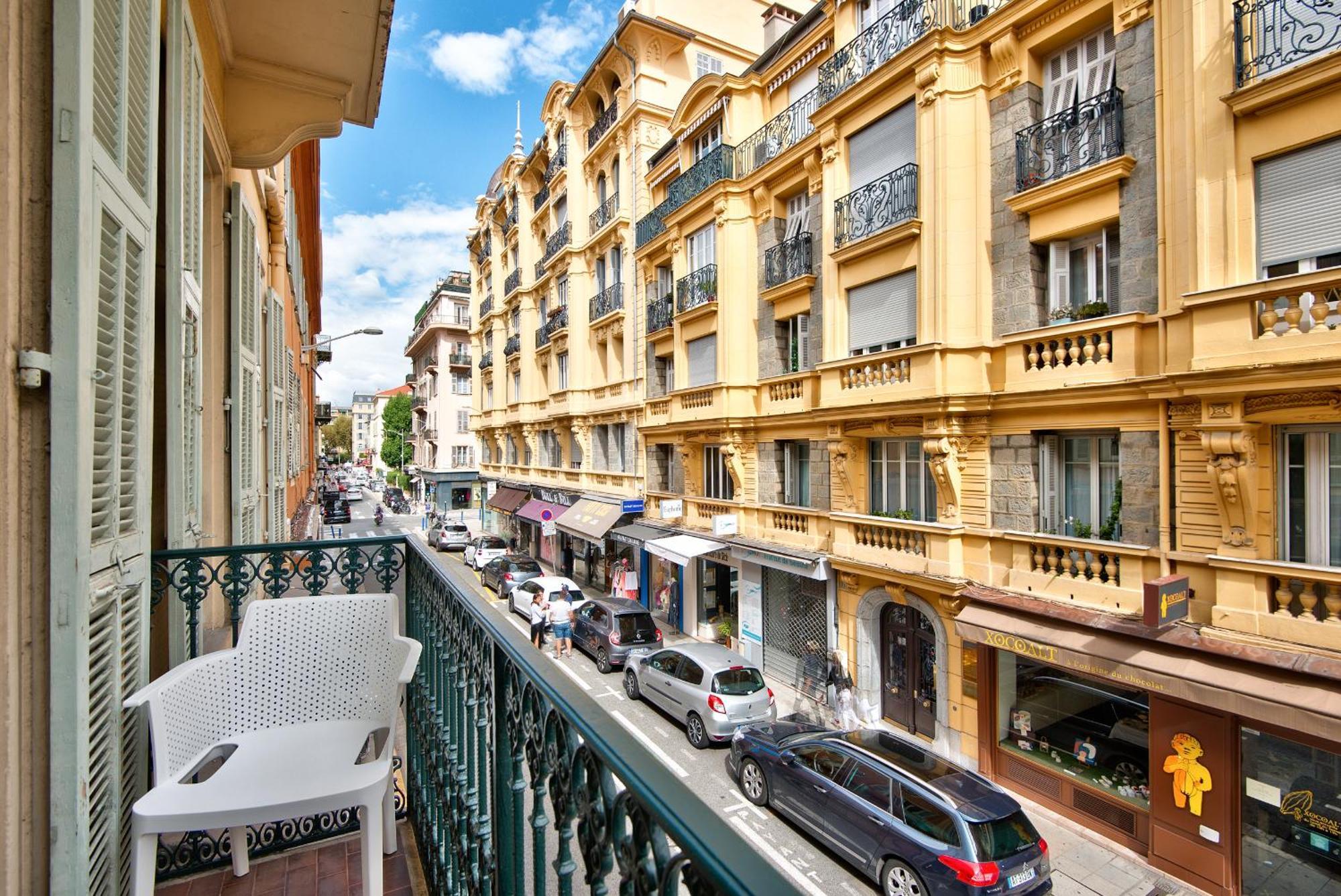 9 Alberti Centre Nizza