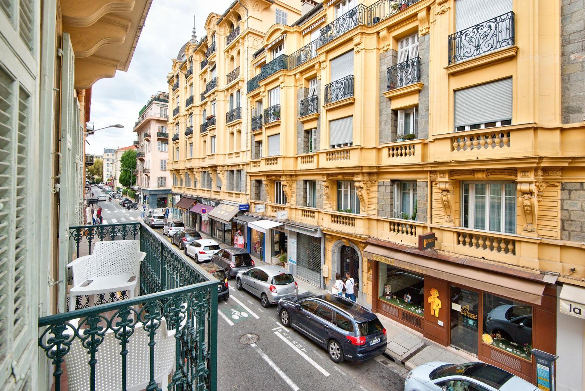 9 Alberti Centre * Nizza